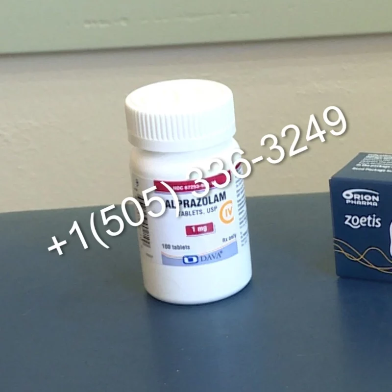 S902 pill oval green